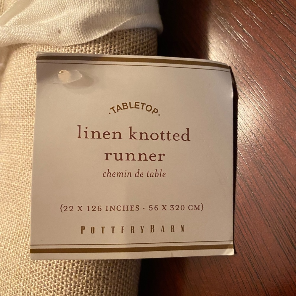 Linen table runner